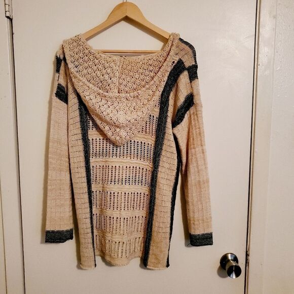 Poof Hooded Women's Knit Top Size Large - Picture 3 of 7